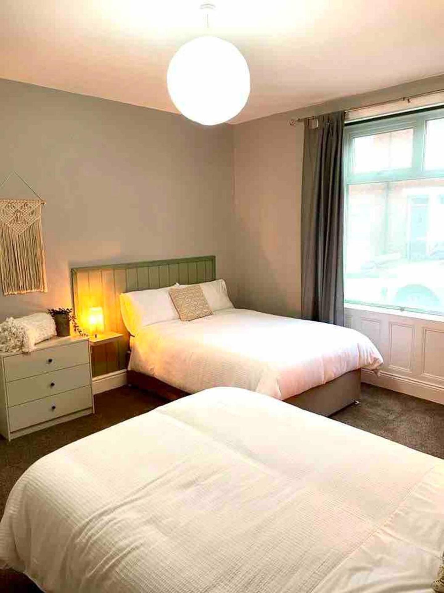 Gorgeous Spacious 2 Bedroom Home 10 Mins To City Gateshead Exterior photo